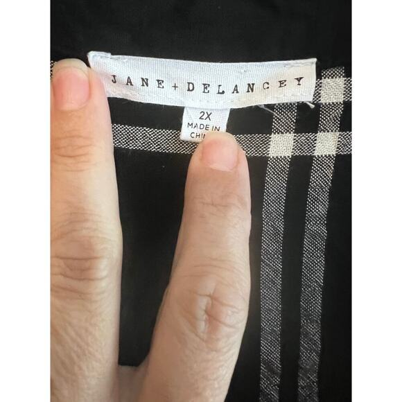 Jane and Delancey Blouse Top Size 2X Plus Black Button down Wrinkled Geometric - Picture 6 of 8